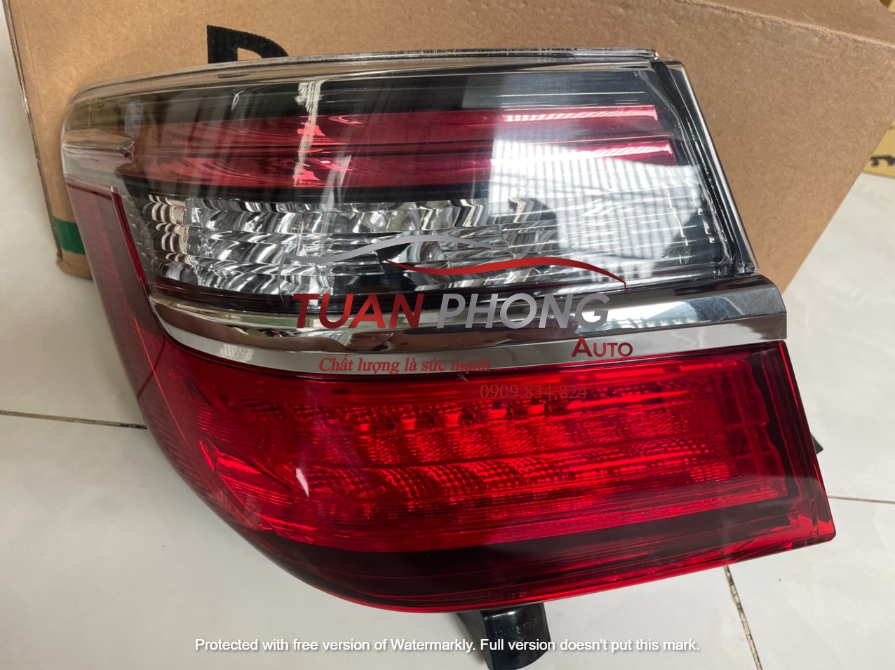 Đèn Hậu(lái Ngoài) TOYOTA CAMRY 2015-2019 DEPO 112-1946L-U